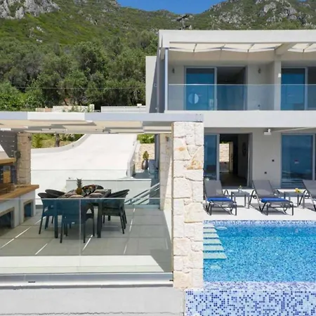 Villa Alkyoni Paramonas